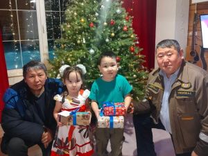 В ГУП «ЖКХ РС(Я)» организовали акцию «Елка добра» в помощь детям военнослужащих