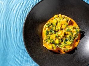 Бренд – шеф Naraada Village рассказал о первом в Якутии этническом стрит-фуд кафе