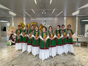 Многодетная мама из Усть-Алданского района развивает производство по пошиву автоаксессуаров