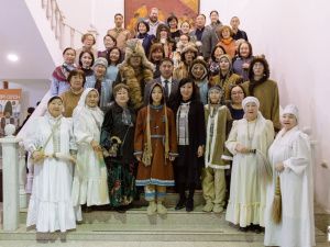 Амгинские мастера представили проект с ожившими картинами